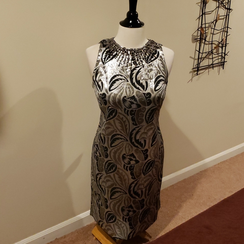 MAGGY LONDON DRESS - Picture 4 of 16